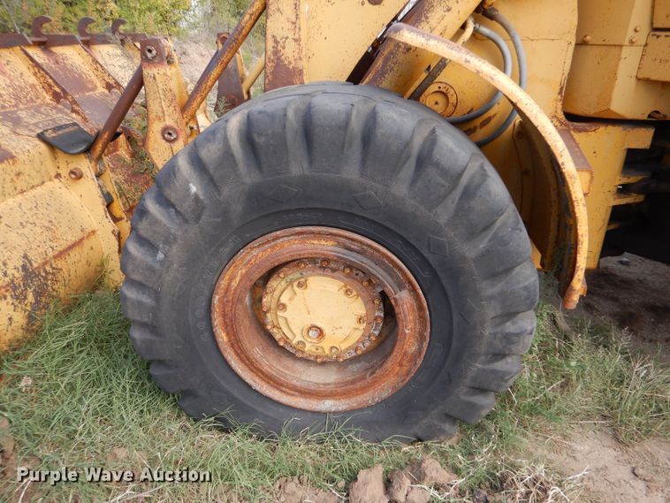 image for item LU9697 1979 Caterpillar 966C  wheel loader