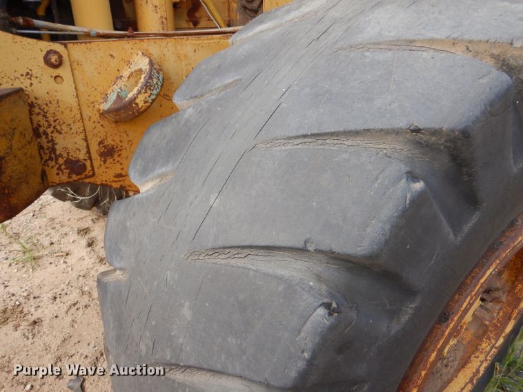 image for item LU9697 1979 Caterpillar 966C  wheel loader