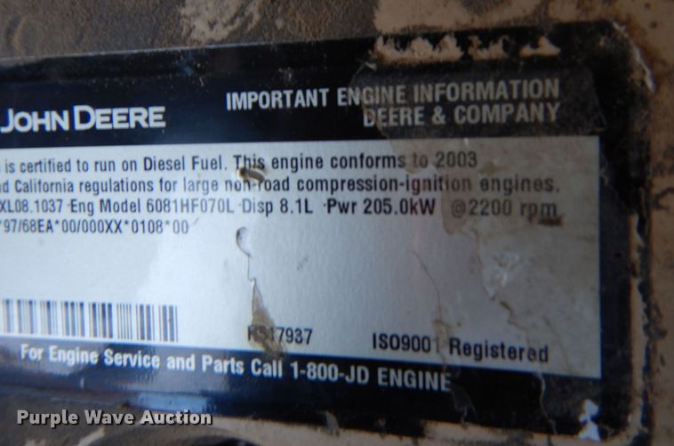 image for item LU9728 2003 Roadtec SB2500C  material transfer vehicle