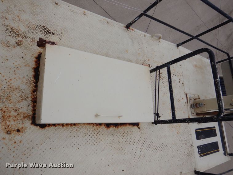 image for item MF9241 2006 Sterling Acterra  hydroseeder truck