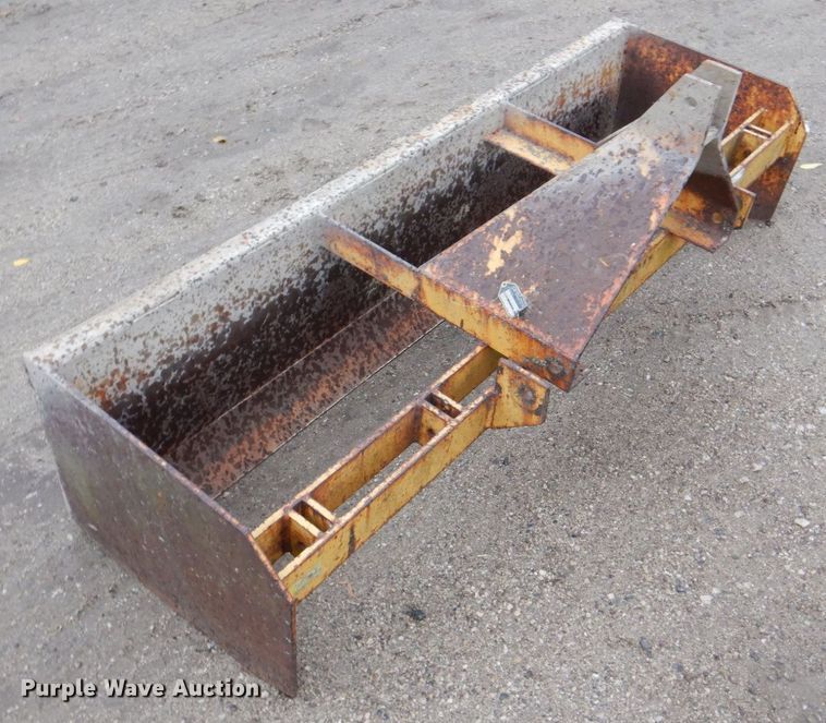 image for item MF9243 Bush Hog BX-720  box blade