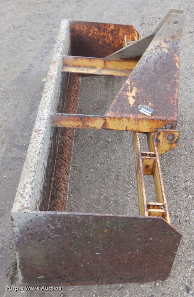 image for item MF9243 Bush Hog BX-720  box blade