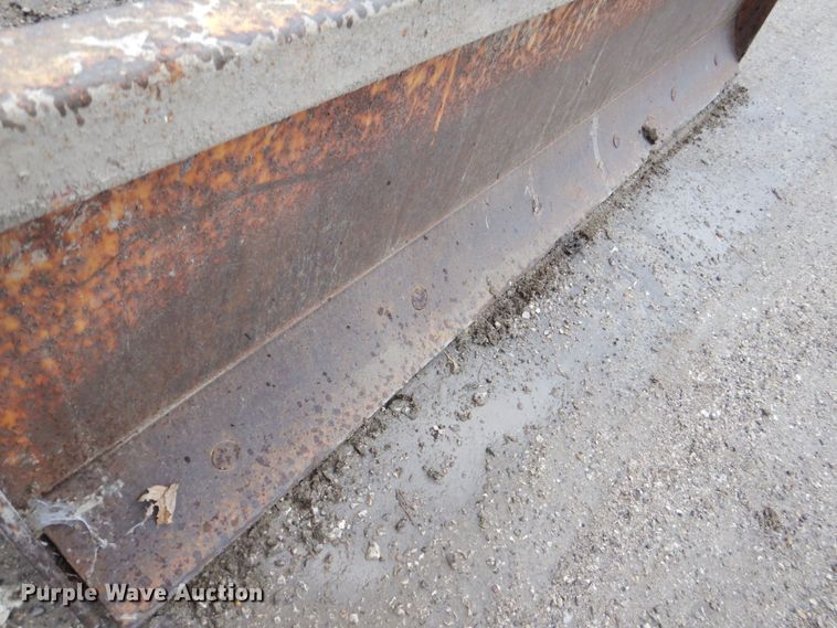 image for item MF9243 Bush Hog BX-720  box blade