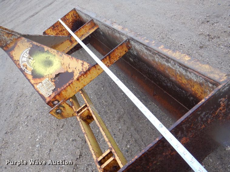 image for item MF9243 Bush Hog BX-720  box blade