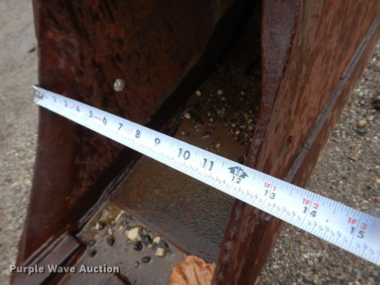 image for item MF9245 Geith  excavator bucket