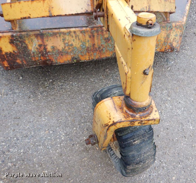 image for item MF9246 Woods B106-1  rotary mower