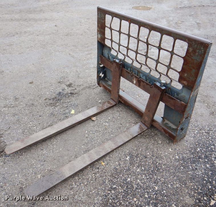 image for item MF9250 skid steer forks