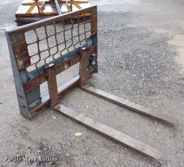 image for item MF9250 skid steer forks