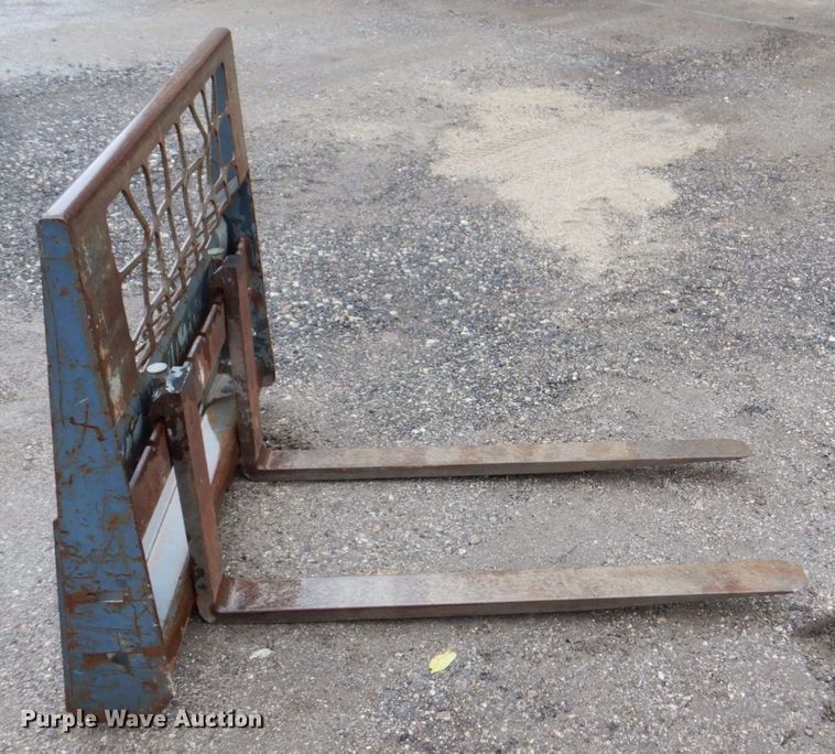 image for item MF9250 skid steer forks