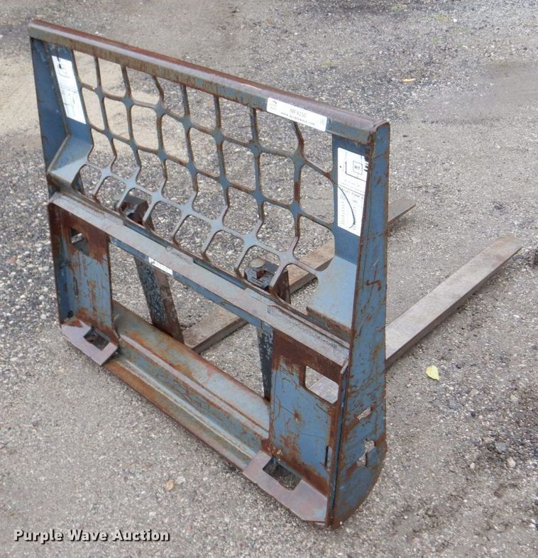 image for item MF9250 skid steer forks