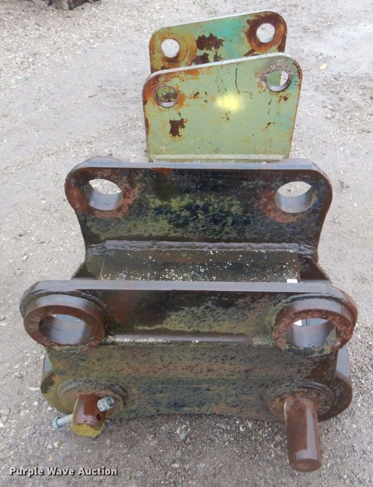 image for item MF9251 (2) excavator attachments