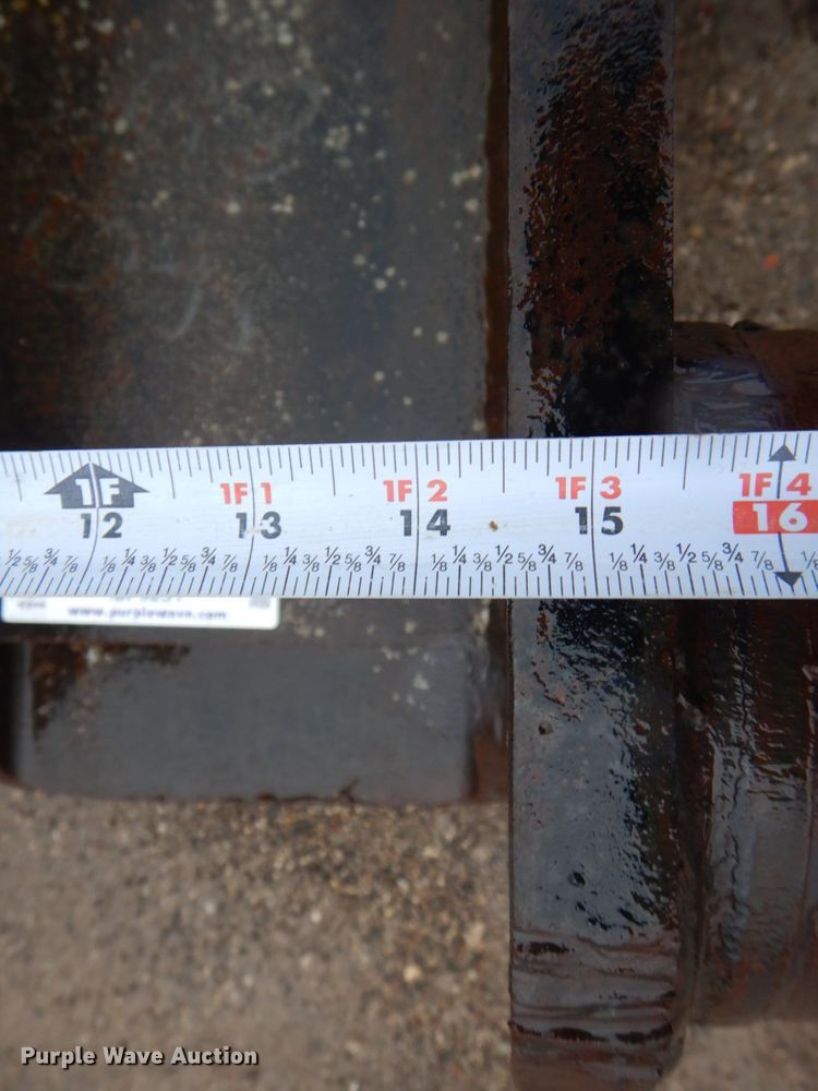 image for item MF9251 (2) excavator attachments