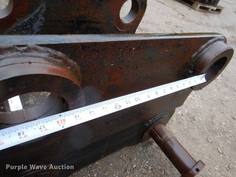 image for item MF9251 (2) excavator attachments