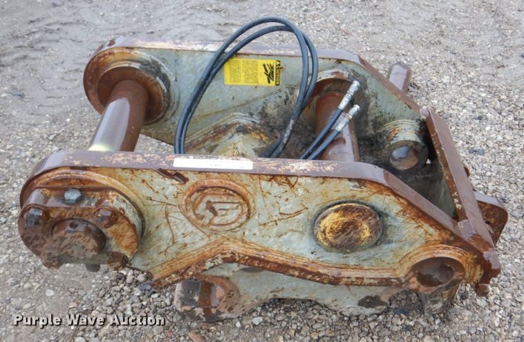 image for item MF9252 CF  excavator hydraulic quick coupler