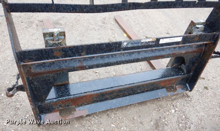 image for item MF9254 John Deere  skid steer forks