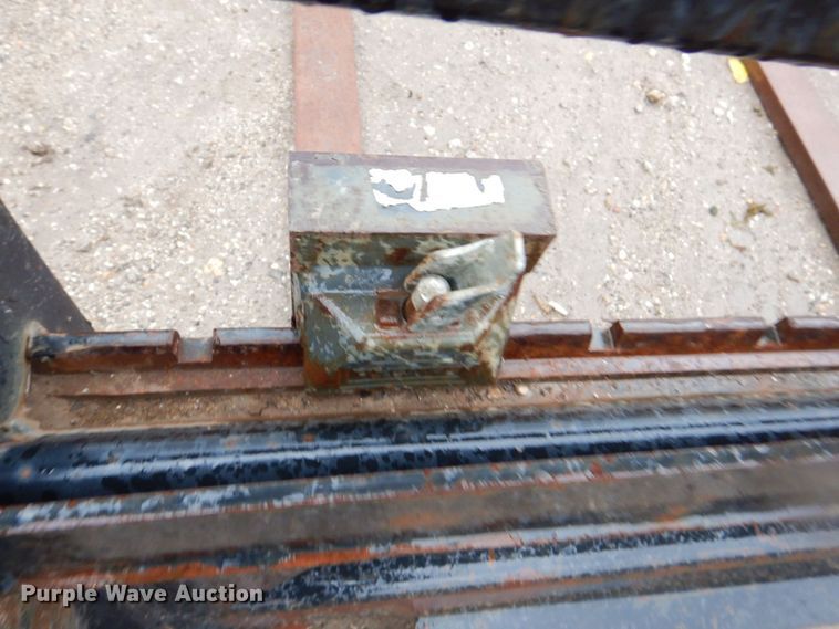 image for item MF9254 John Deere  skid steer forks