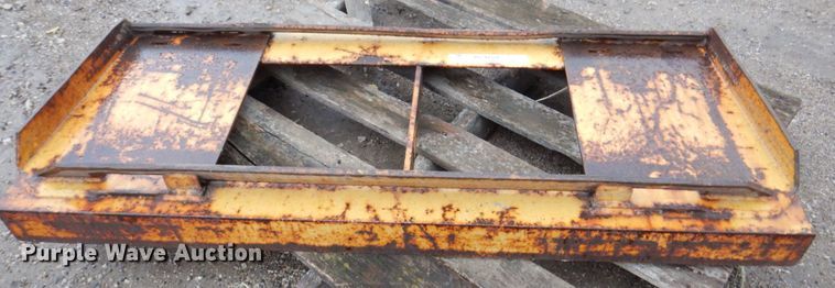 image for item MF9254 John Deere  skid steer forks