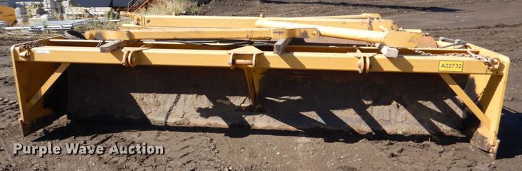 image for item MF9256 Holmes Rollerblade 16F  box blade