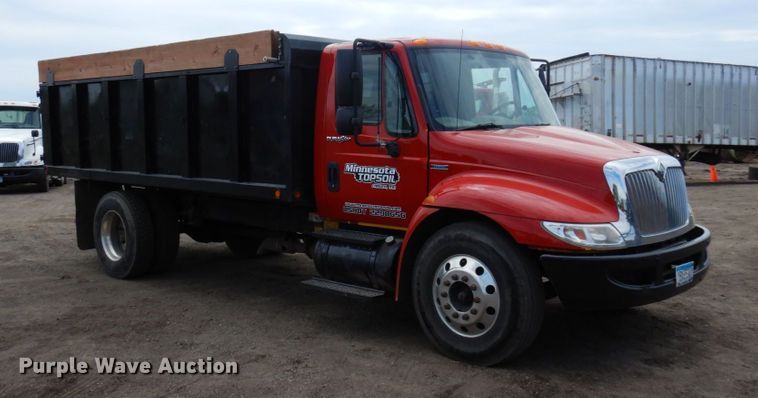 image for item MF9607 2009 International DuraStar 4300  dump truck