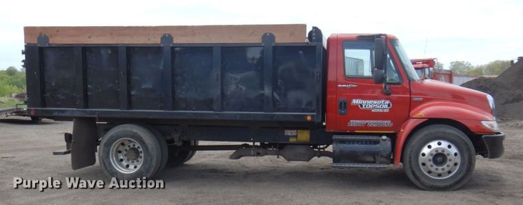 image for item MF9607 2009 International DuraStar 4300  dump truck