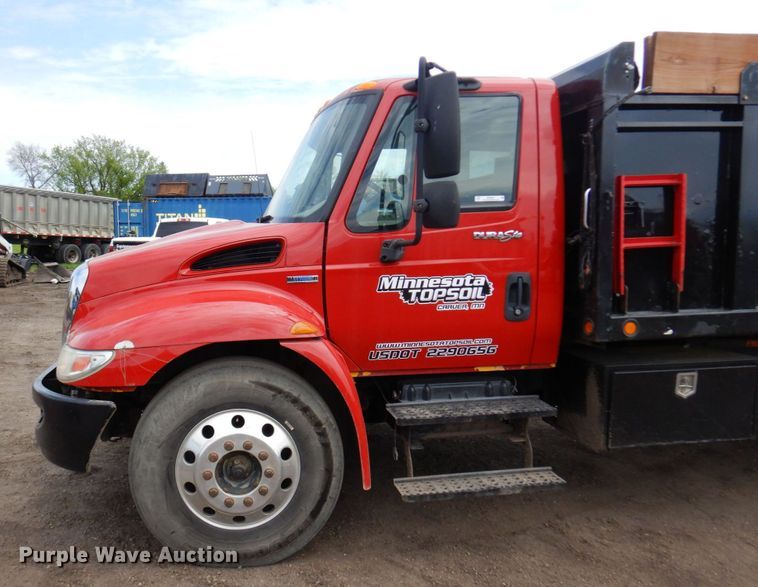 image for item MF9607 2009 International DuraStar 4300  dump truck