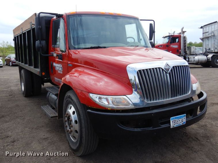 image for item MF9607 2009 International DuraStar 4300  dump truck