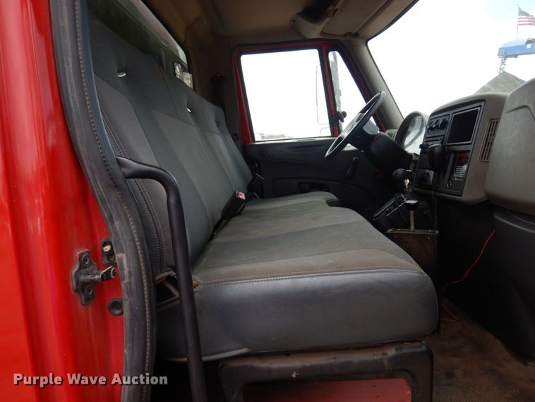 image for item MF9607 2009 International DuraStar 4300  dump truck