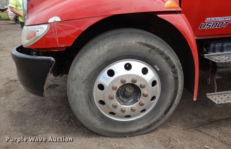 image for item MF9607 2009 International DuraStar 4300  dump truck