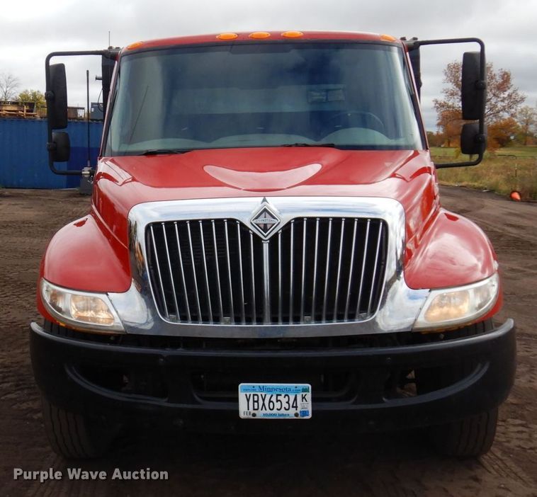 image for item MH9233 2009 International 4300 SBA  dump truck