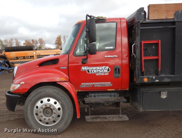 image for item MH9233 2009 International 4300 SBA  dump truck