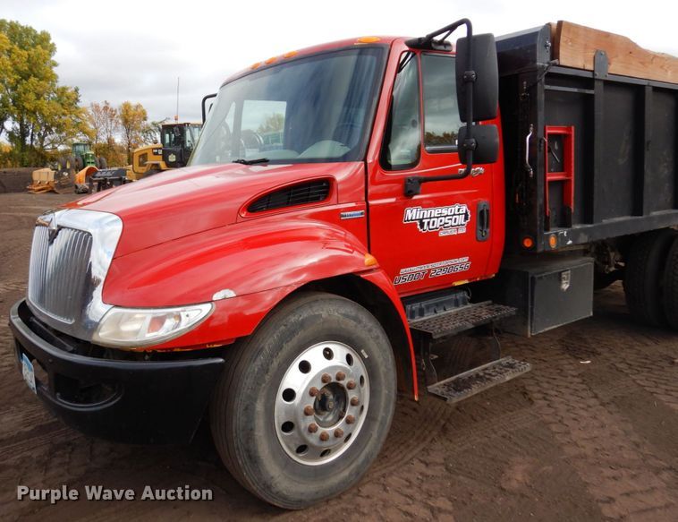 image for item MH9233 2009 International 4300 SBA  dump truck