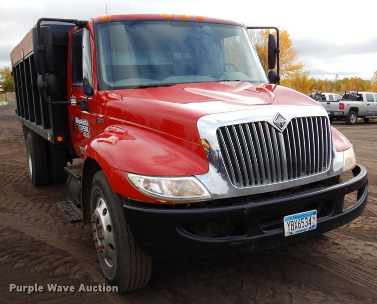 image for item MH9233 2009 International 4300 SBA  dump truck