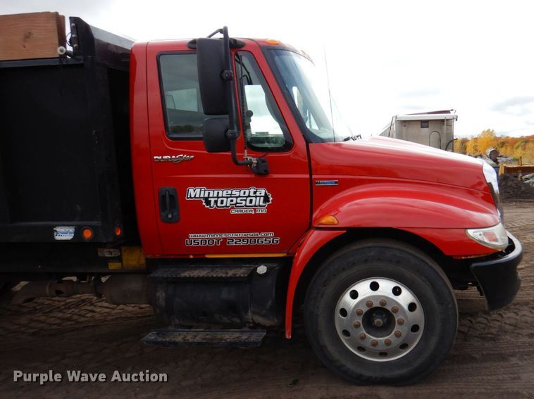 image for item MH9233 2009 International 4300 SBA  dump truck