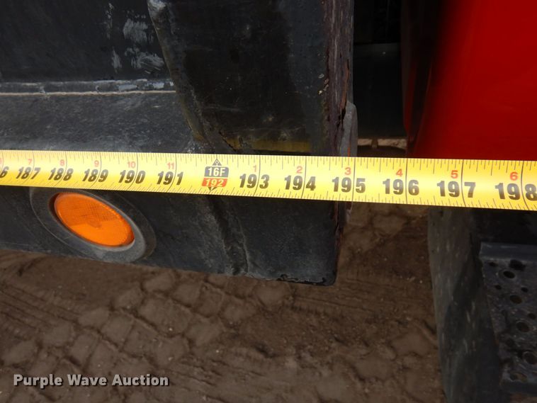 image for item MH9233 2009 International 4300 SBA  dump truck