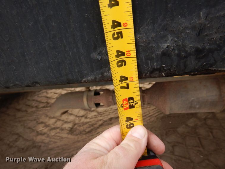 image for item MH9233 2009 International 4300 SBA  dump truck