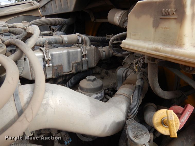 image for item MH9233 2009 International 4300 SBA  dump truck