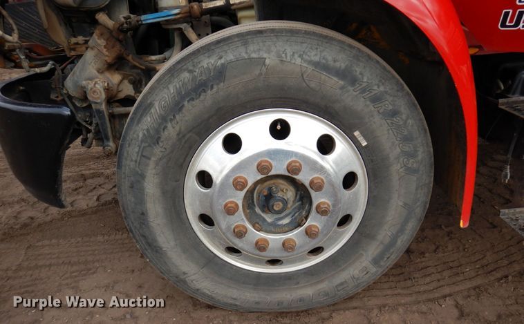 image for item MH9233 2009 International 4300 SBA  dump truck