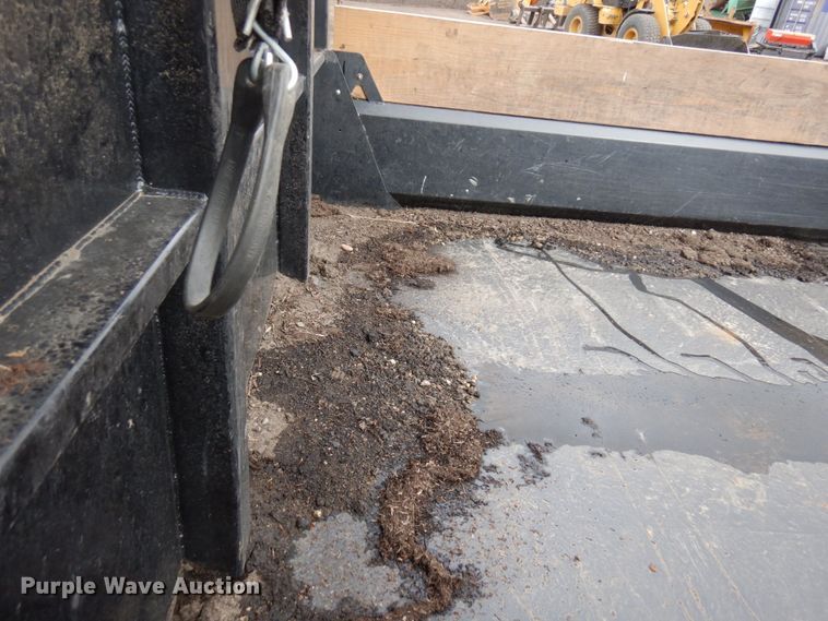 image for item MH9234 2012 International 4400 SBA  dump truck