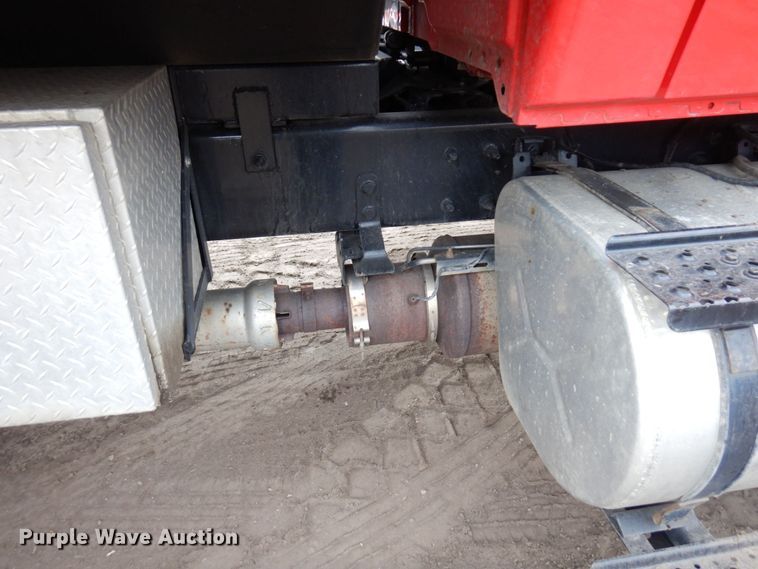 image for item MH9234 2012 International 4400 SBA  dump truck