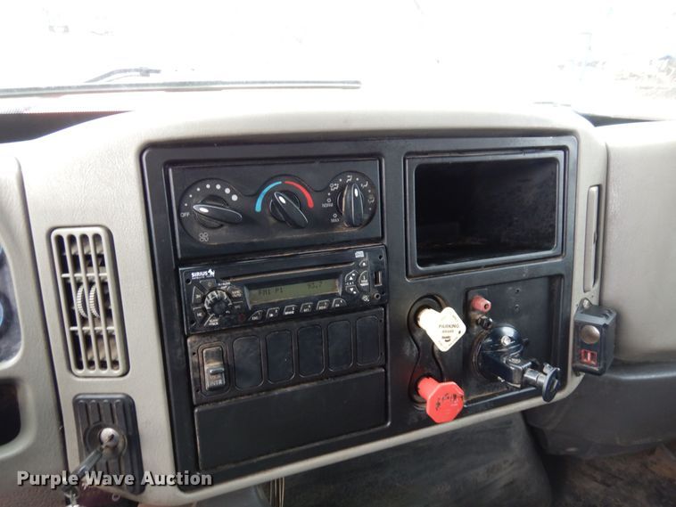 image for item MH9234 2012 International 4400 SBA  dump truck