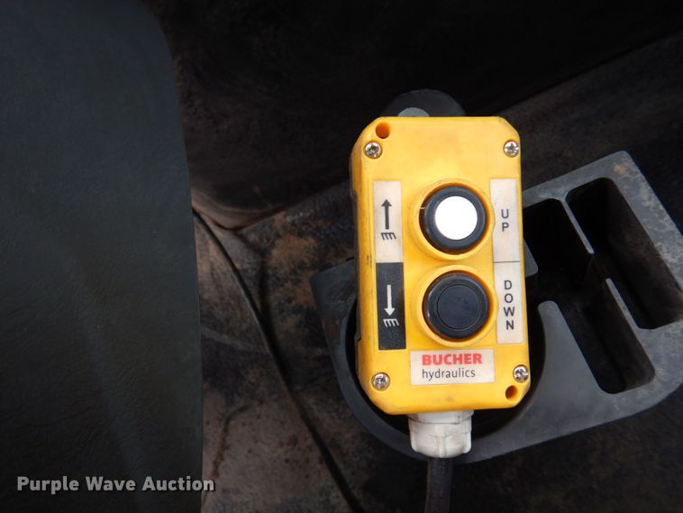 image for item MH9234 2012 International 4400 SBA  dump truck