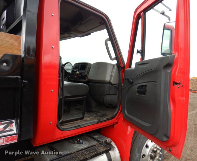 image for item MH9234 2012 International 4400 SBA  dump truck