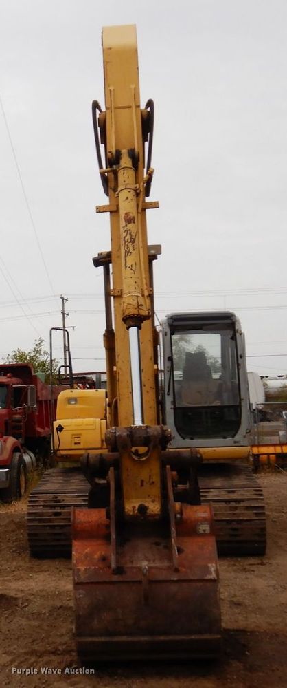 image for item MH9237 2001 Kobelco SK160LC  excavator