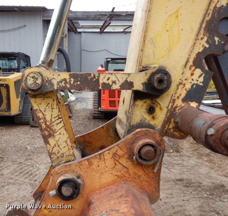 image for item MH9237 2001 Kobelco SK160LC  excavator