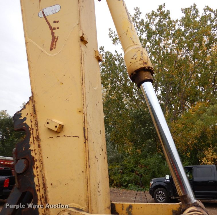 image for item MH9237 2001 Kobelco SK160LC  excavator