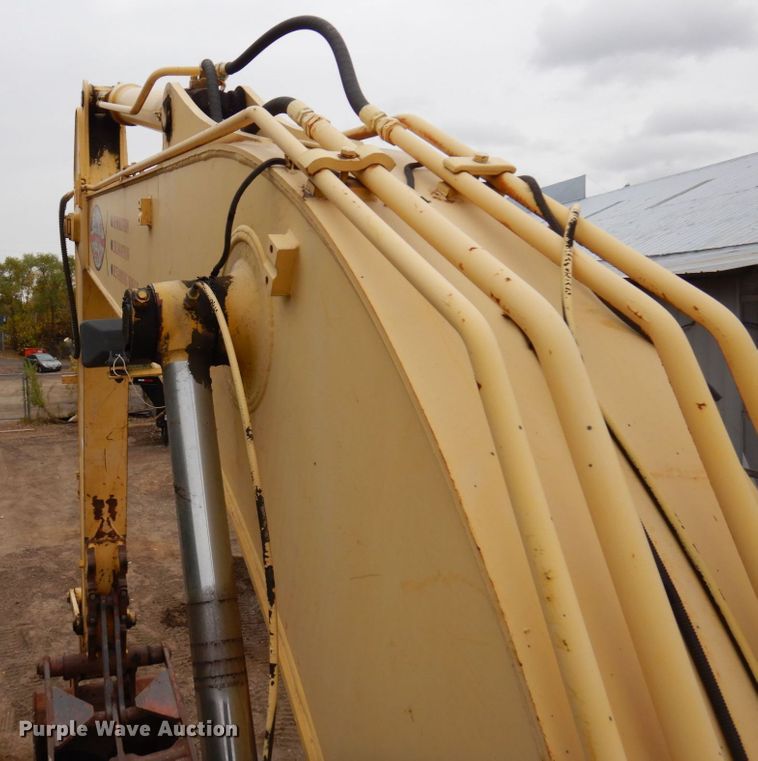 image for item MH9237 2001 Kobelco SK160LC  excavator