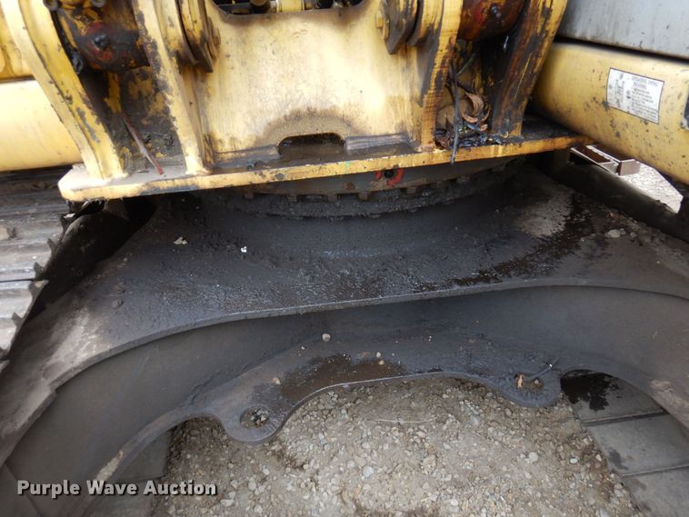 image for item MH9237 2001 Kobelco SK160LC  excavator