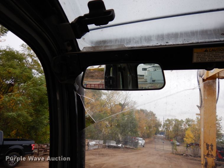 image for item MH9237 2001 Kobelco SK160LC  excavator