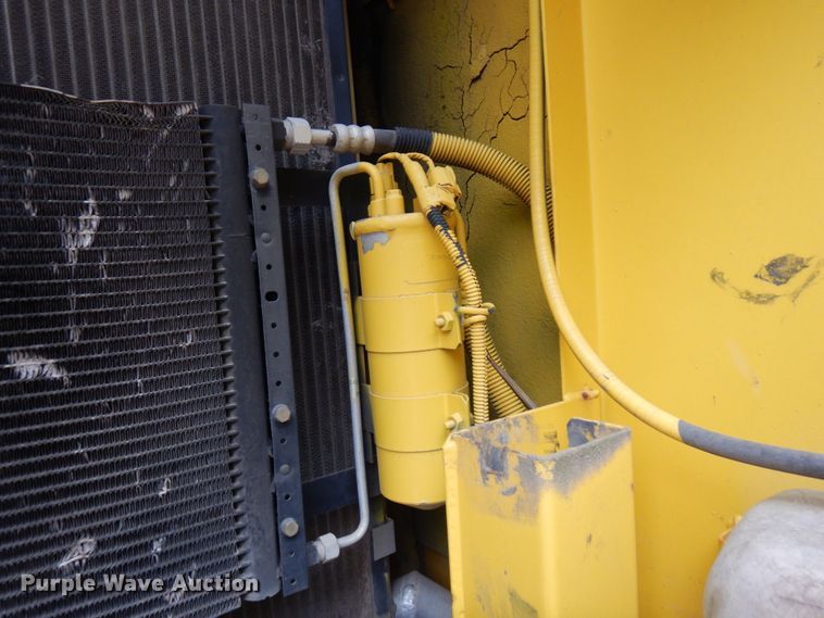 image for item MH9237 2001 Kobelco SK160LC  excavator