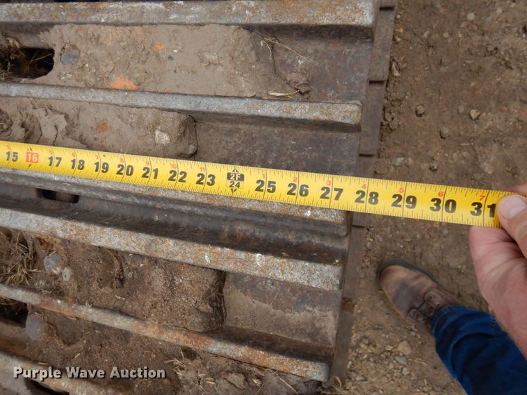 image for item MH9237 2001 Kobelco SK160LC  excavator